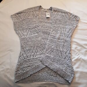 Abercrombie girls size 10 or small knit sleeveless sweater gray shades